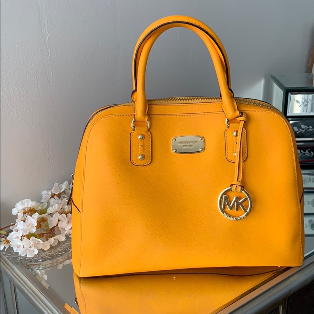 MK purse
